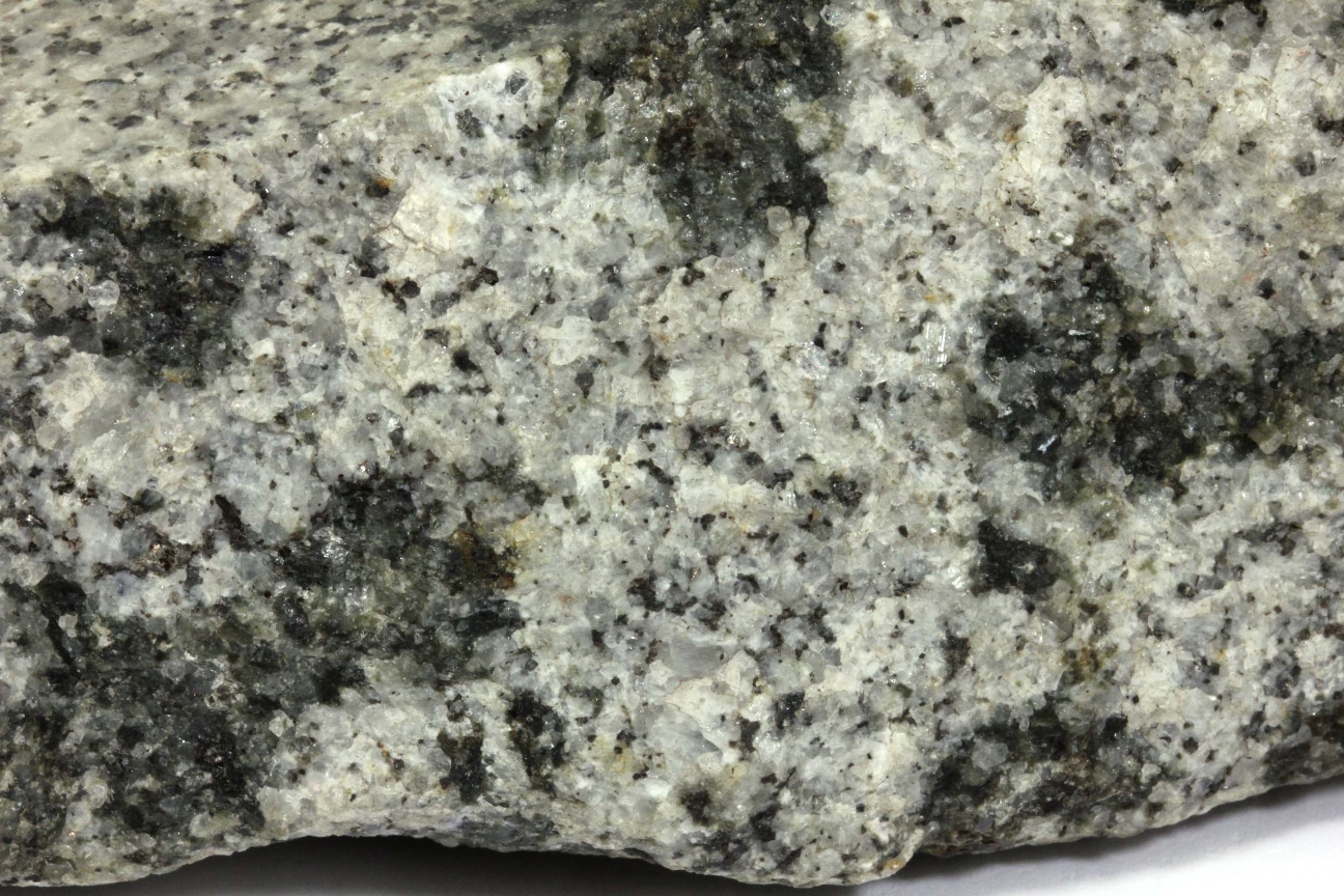 Granite à cordiérite Granite à  châtaignes Massif central Velay Burzet Vallée de la Bourges