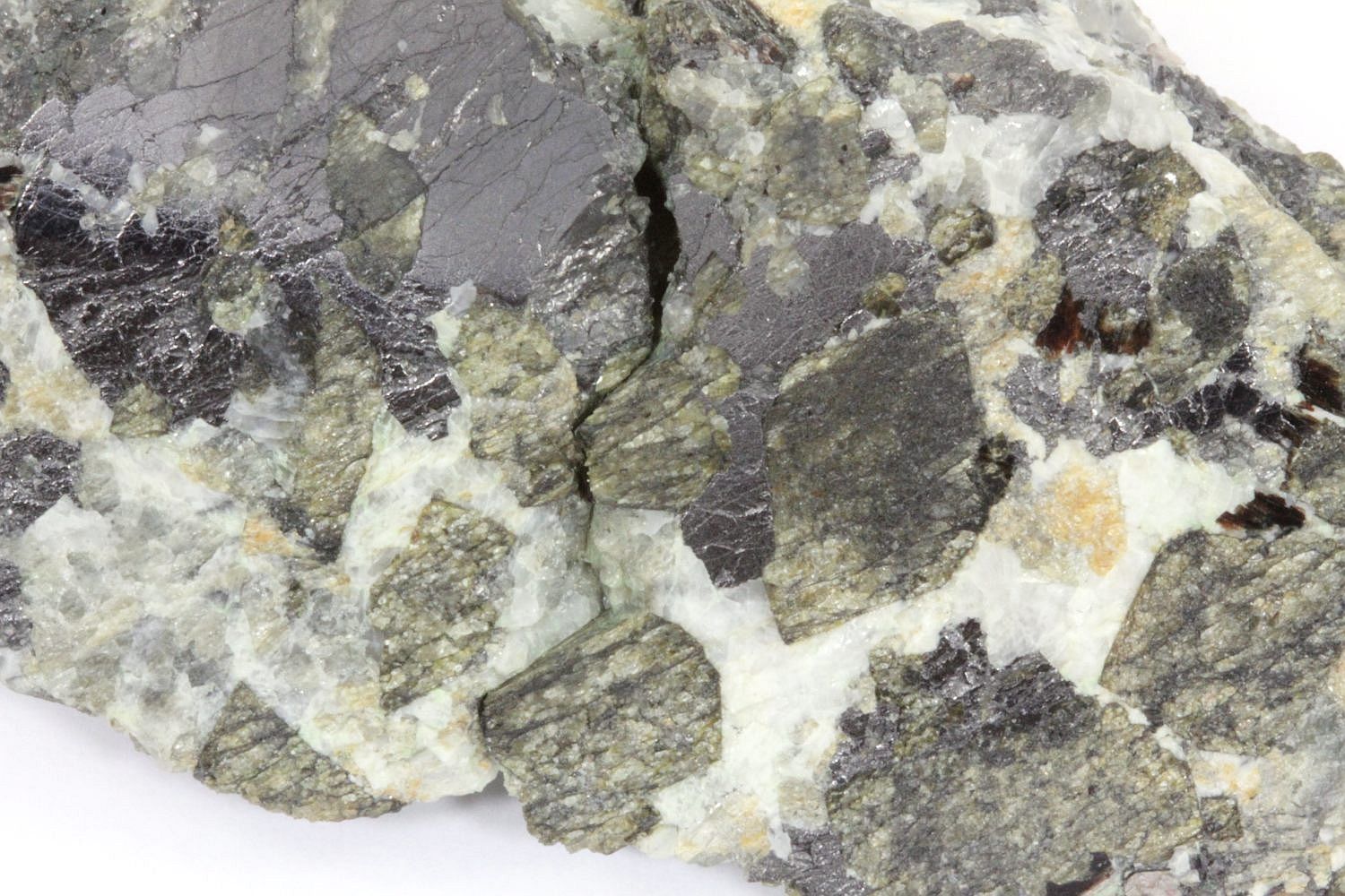 Carbonatite Carbonatite de Phalaborwa à diopside et magnétite  Complexe de Phalaborwa  Mine de Phalaborwa