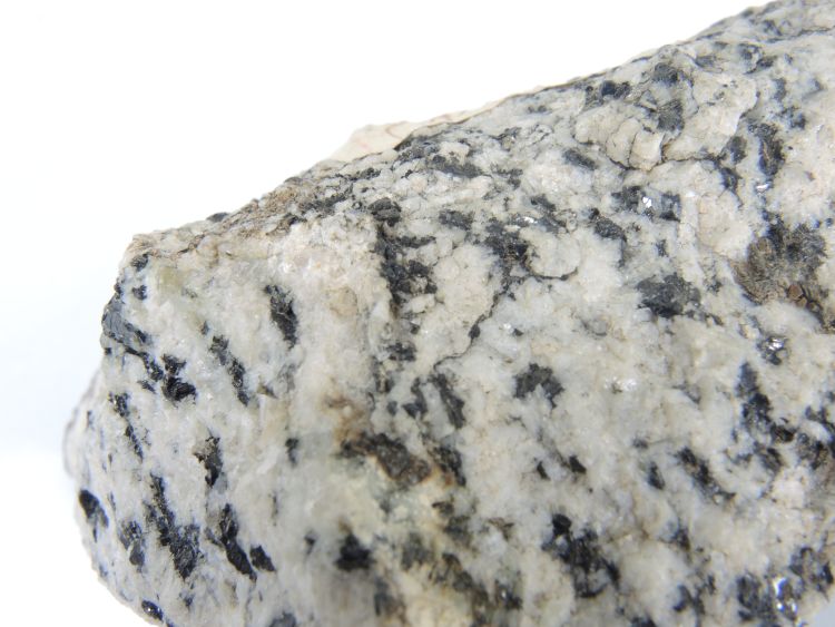 Granite à grenat Granite à grenat Corse  Bocognano Pont de Sellola