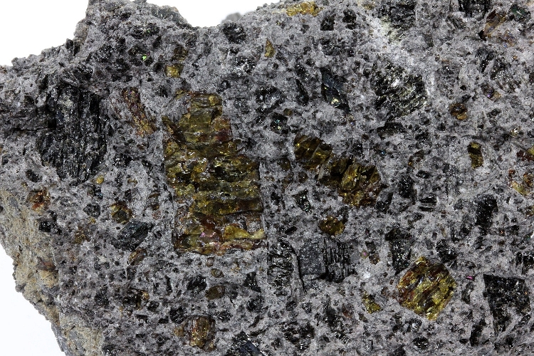 Ankaramite Basalte porphyrique à olivine et pyroxène Archipel du Cap-Vert  São Filipe Plage de São Filipe