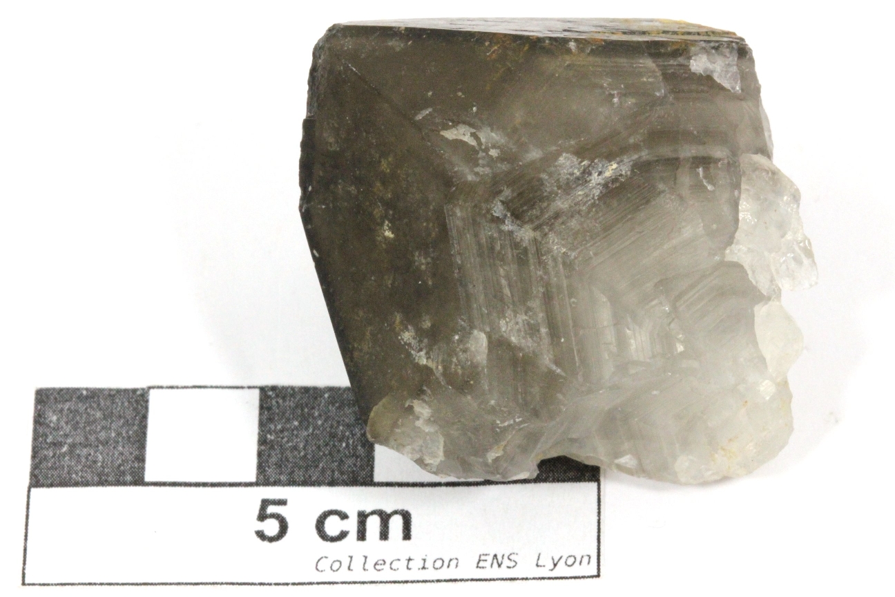 Quartz fumé Quartz Morion Massif central Saint Ferréol d’Auroure