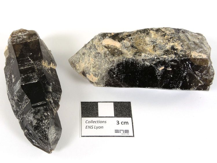 Quartz fumé Quartz Morion Massif central Monts d’Ambazac Compreignac Carrière de Vénachat