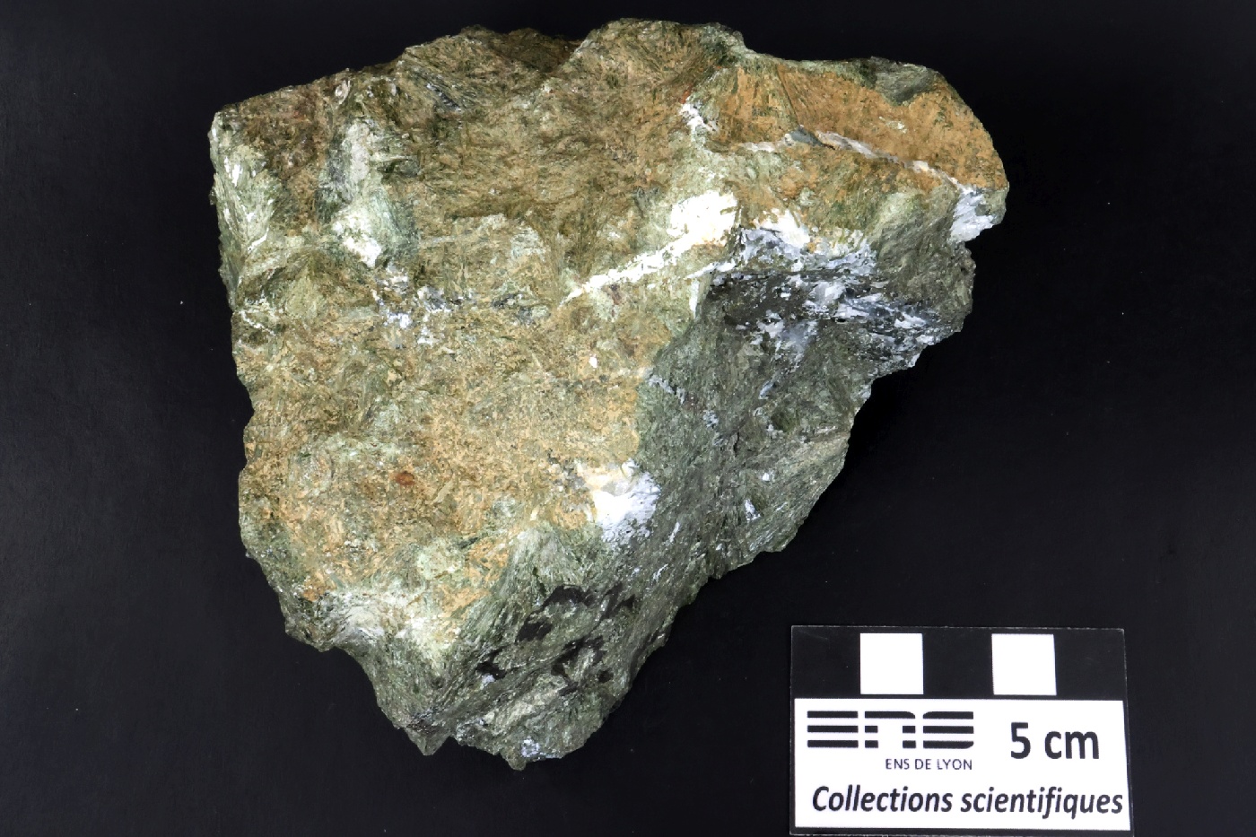 Hédenbergite Hédenbergite Archipel toscan Ile d’Elbe