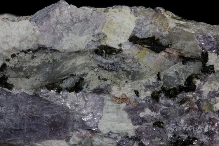 Lépidolite Pegmatite à lépidolite Massif central Monts d’Ambazac Ambazac La Chaise