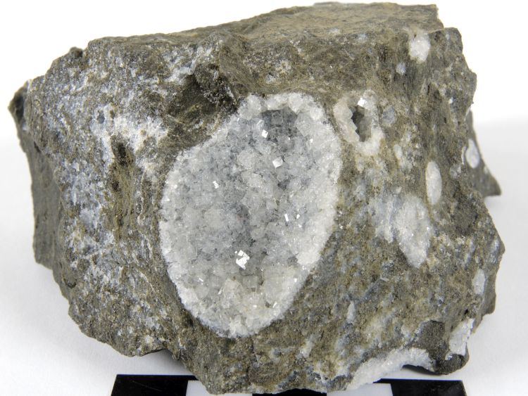 Zéolite Cristaux de zéolite dans un basalte Islande   