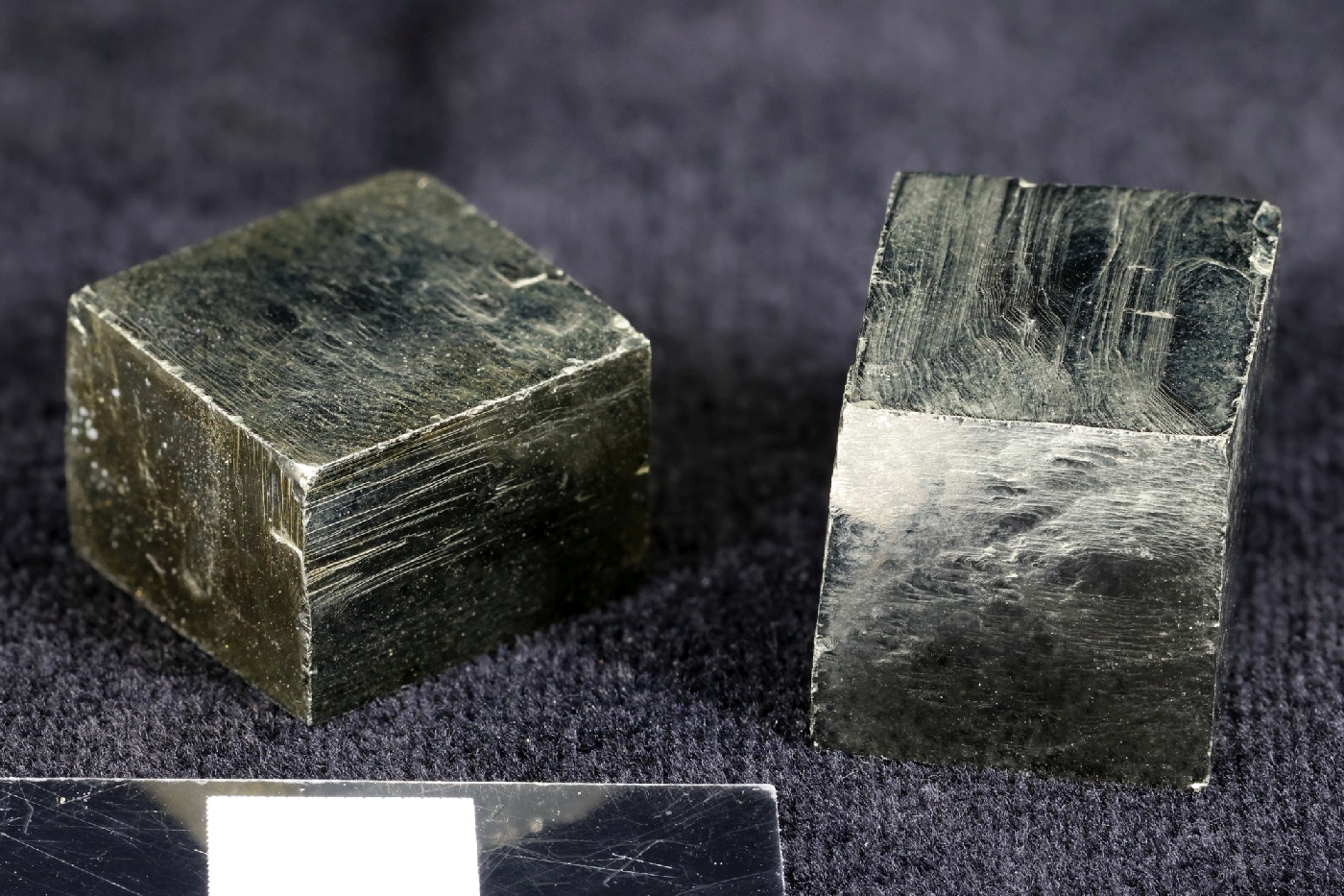 Pyrite Cristaux cubiques de pyrite