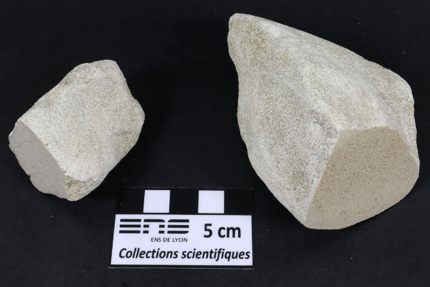 Oolithe Calcaire oolithique Jura  Labalme Le Fond du Méant