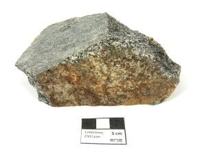 Enclave de granulite Xénolite granulitique de Bournac Massif central Velay Saint-Front Bournac