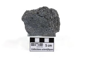 Andésite Andésite sombre porphyrique à plagioclase et clinopyroxène Axe volcanique trans-mexicain Pico de Orizaba  