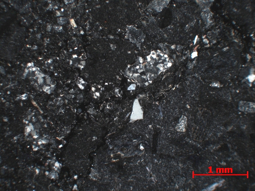 Microscope Brèche pyroclastique Brèche pyroclastique  Monts du maconnais Pruzilly Carrière des Malatrays