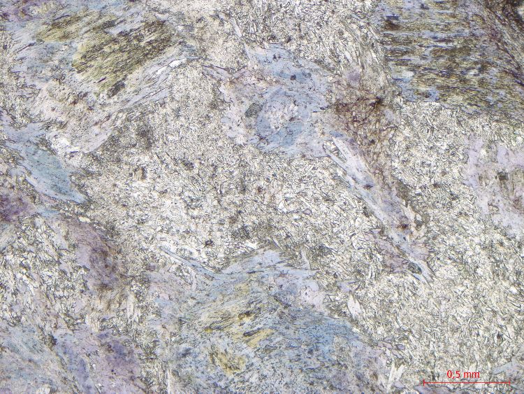  Microscope Méta-gabbro à lawsonite Gabbro du Queyras Alpes Queyras Molines en Queyras Vallon de Clausis