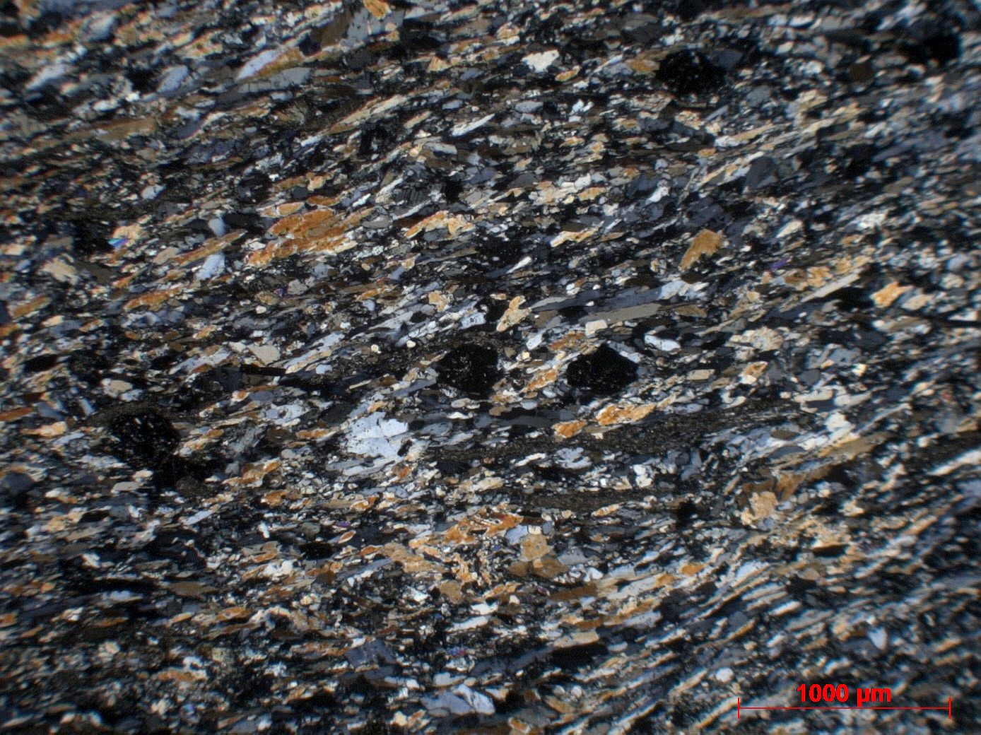 Éclogite Métabasite à omphacite, glaucophane et grenat Corse Massif du Monte San Petrone Pie-d’Orezza Campodonico